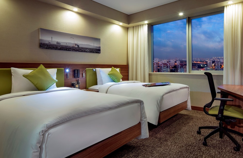 Hampton by Hilton Istanbul Kayasehir