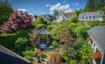 Crystal's View Bed & Breakfast