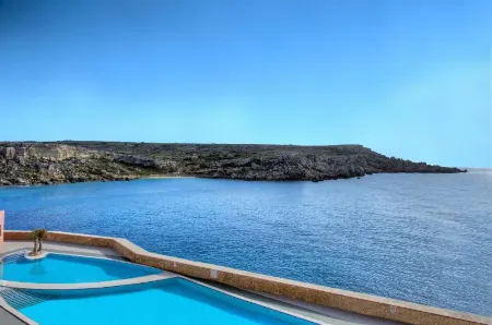 Paradise Bay Resort