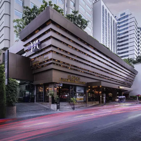 Mercure Bangkok Sukhumvit 11 Отели рядом с достопримечательностью «Станция экспресс-поезда Makkasan»