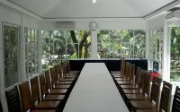 Villa Syariah Mvr Hotels in Dawe