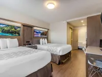 Super 8 by Wyndham Macleod Trail Calgary Отели рядом с достопримечательностью «Железнодорожная станция Heritage C Train»