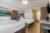 Super 8 by Wyndham Macleod Trail Calgary