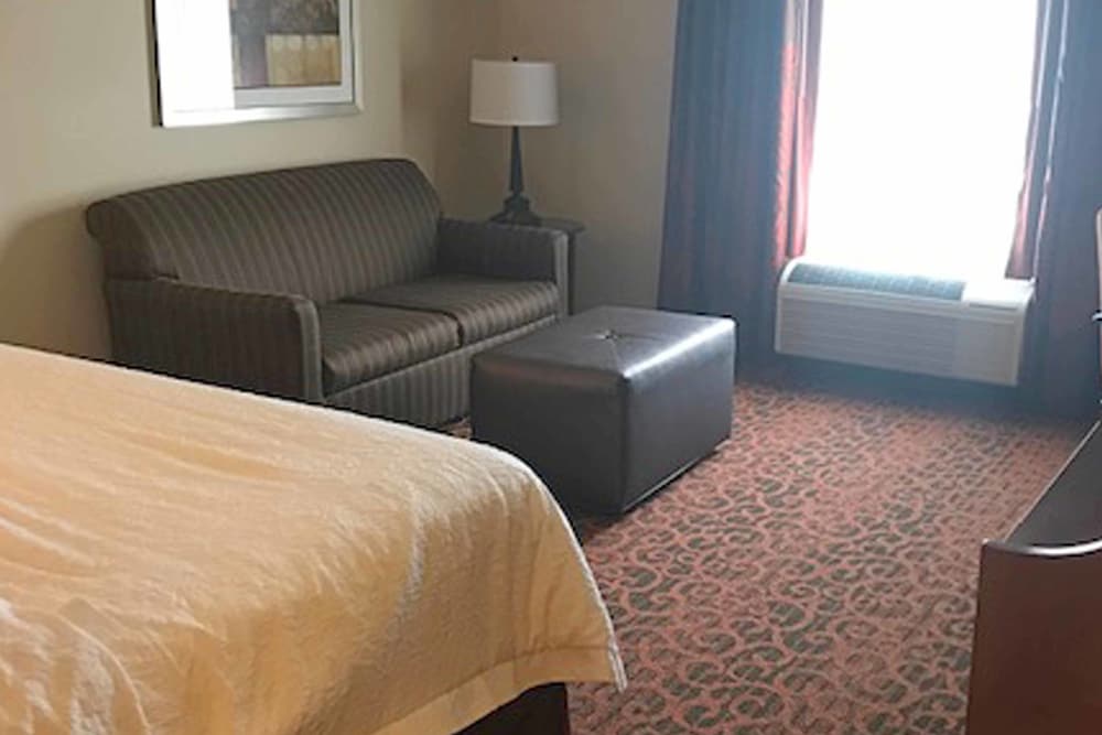 Hampton Inn Waynesburg