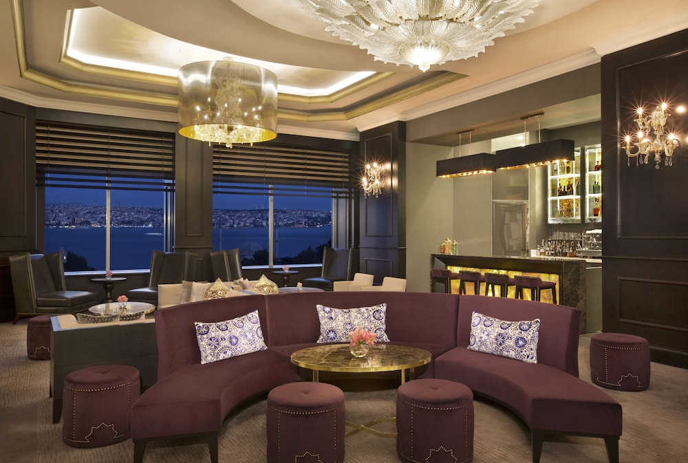 The Ritz-Carlton, Istanbul (The Ritz-Carlton, Istanbul at The Bosphorus)