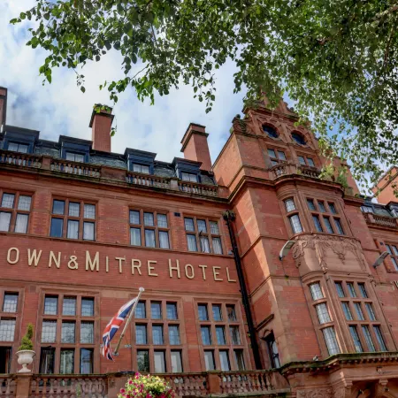 Crown & Mitre Hotel