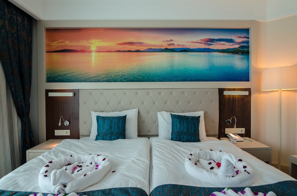 The Lumos Deluxe Resort Hotel - All Inclusive