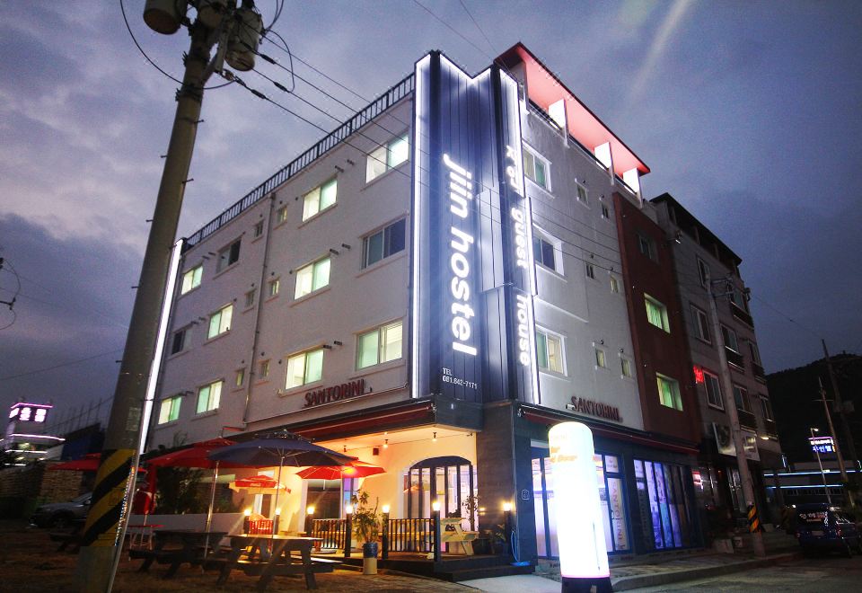 Jiin Hostel & Guesthouse - Housity