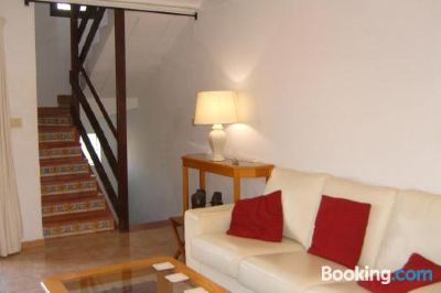 Three-Bedroom House Tita Photo