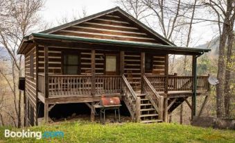 StayNantahala - Smoky Mountain Cabins