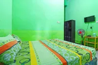 Penginapan Qarina  Syariah Banjarbaru Hotels in Guntung Payung