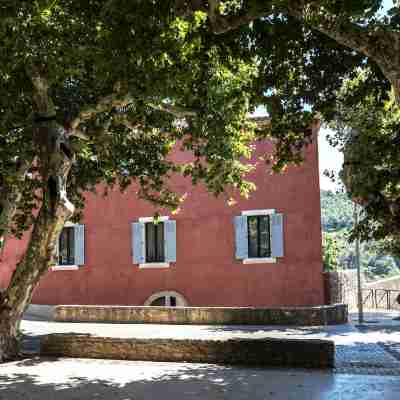 Mas du Brulat Hotel Exterior