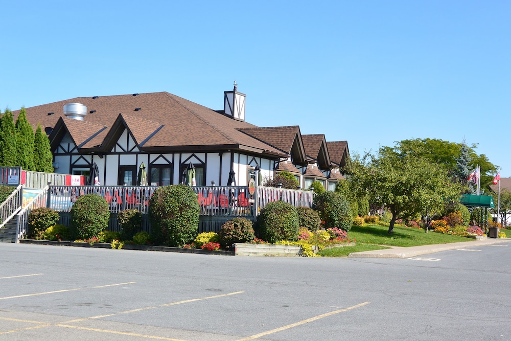 McIntosh Country Inn & Conference Centre