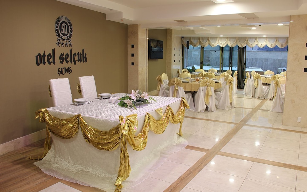 Selcuk Otel Sems-i Tebrizi (Selcuk Hotel Sems-I Tebrizi)