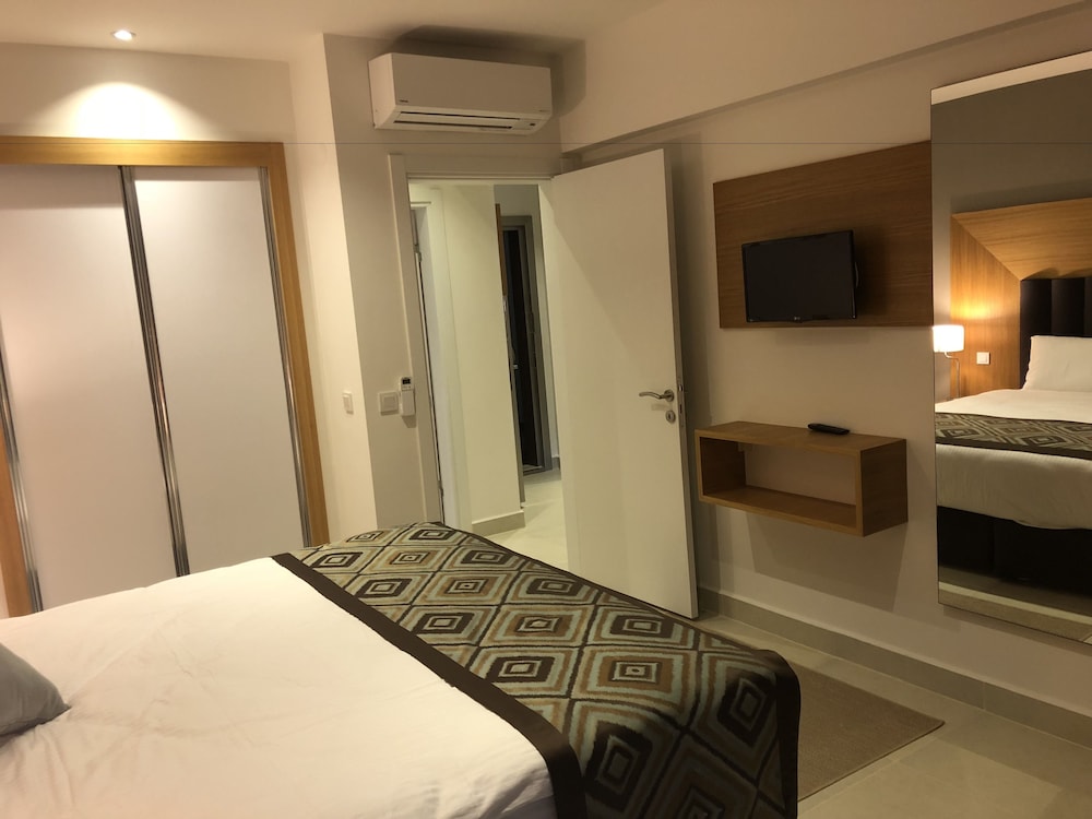 Ramada Hotel & Suites Kusadasi