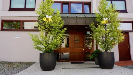 Rössle Gasthaus Отели в г. Вайнштадт