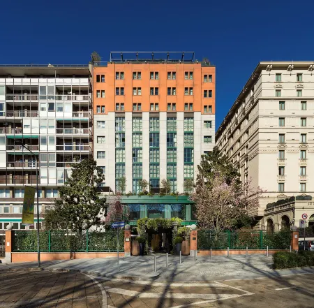 ME Milan Il Duca Отели рядом с достопримечательностью «Миланский университет Бикокка»