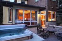 Vail Residences at Cascade Village, Part of Hyatt - Hot Tub