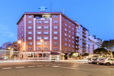 Crisol Quindós Hotels near Valle de Vegacervera