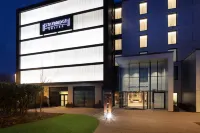 Staybridge Suites London - Heathrow Bath Road Các khách sạn ở 