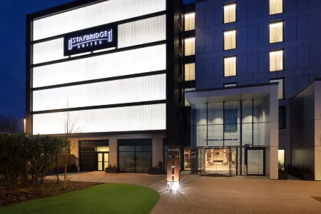 Staybridge Suites London - Heathrow Bath Road