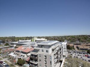 Wow Apartment in Boxhill Central Near Hospital