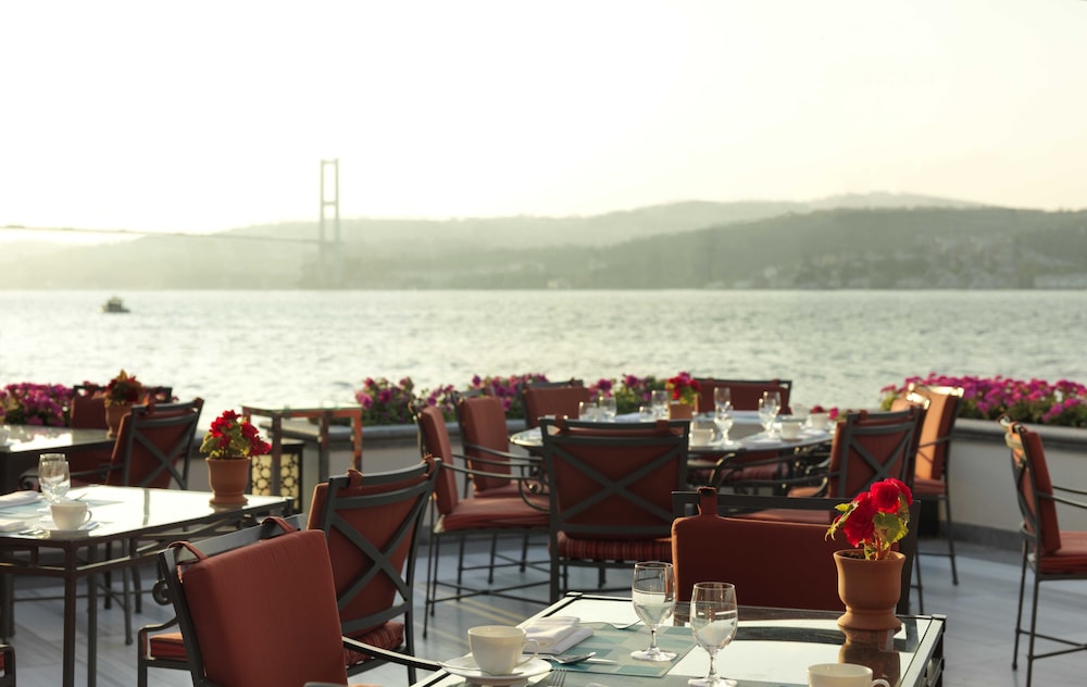 Four Seasons Hotel Istanbul at The Bosphorus