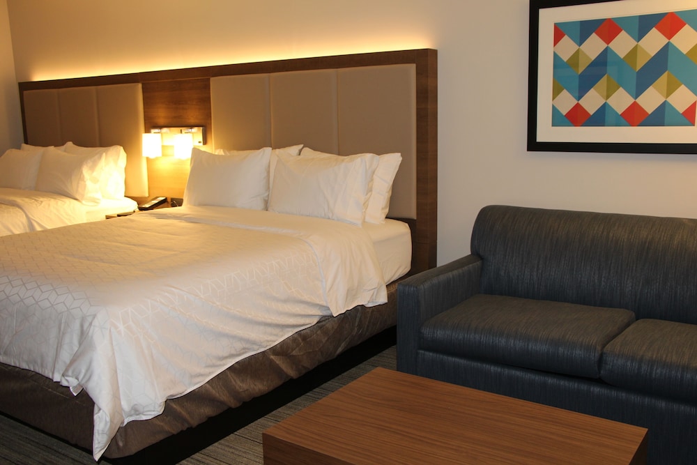 Holiday Inn Express & Suites Phoenix - Airport North, an Ihg Hotel