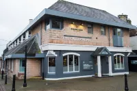 The Caledonian Hotel - bars