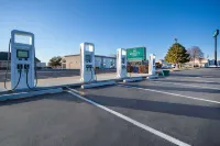 Suburban Studios I-80 Grand Island - parking