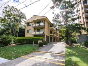 St. Lucia 2 Bedroom Apartment Near UQ & Citycat