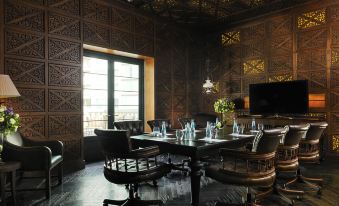 4. Hotel Mu..