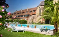 Hotel Richard Löwenherz - Kolam Renang