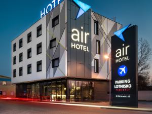 Air Hotel