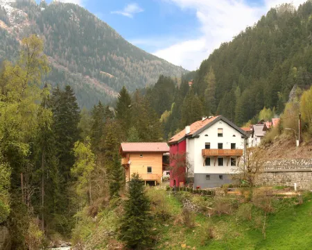 Am Arlberg 施特倫根酒店