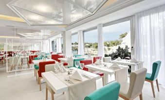 Grupotel Ibiza Beach Resort - Adults Only