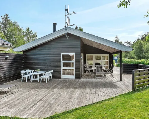 4 Star Holiday Home in Ålbæk Hotels in Albaek