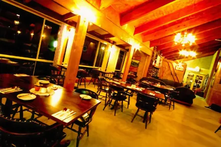 High Country Motor Inn