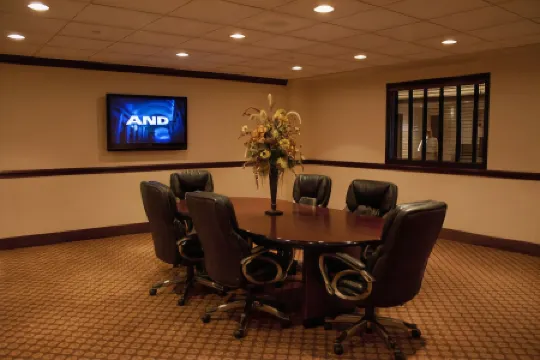 Holiday Inn Express Mentor Banquet Center by IHG