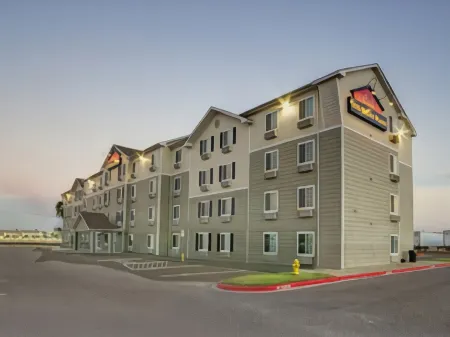 WoodSpring Suites Pharr