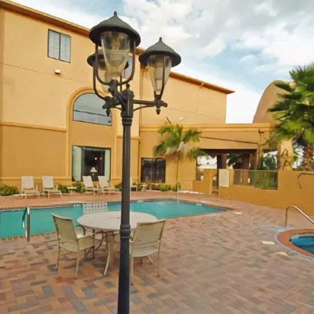 Best Western Casa Villa Suites