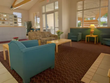 Super 8 by Wyndham Helena Отели в г. Кланси