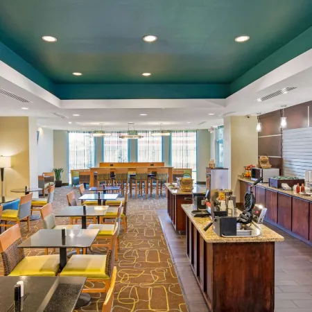 La Quinta by Wyndham Houston Willowbrook Vintage Park Отели рядом с достопримечательностью «Виллоубрук»