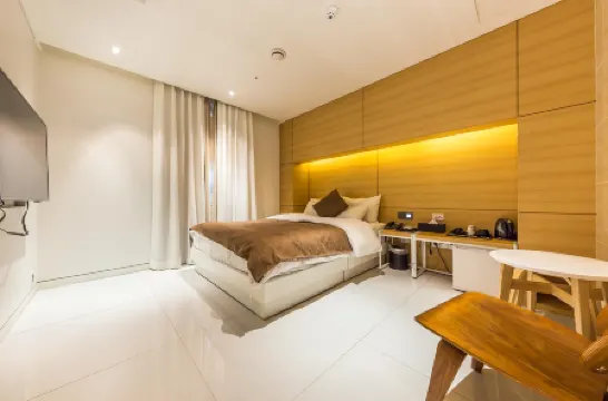 トラン ブルー ホテル