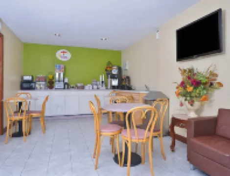 Super 8 by Wyndham Brunswick/St Simons Island Area