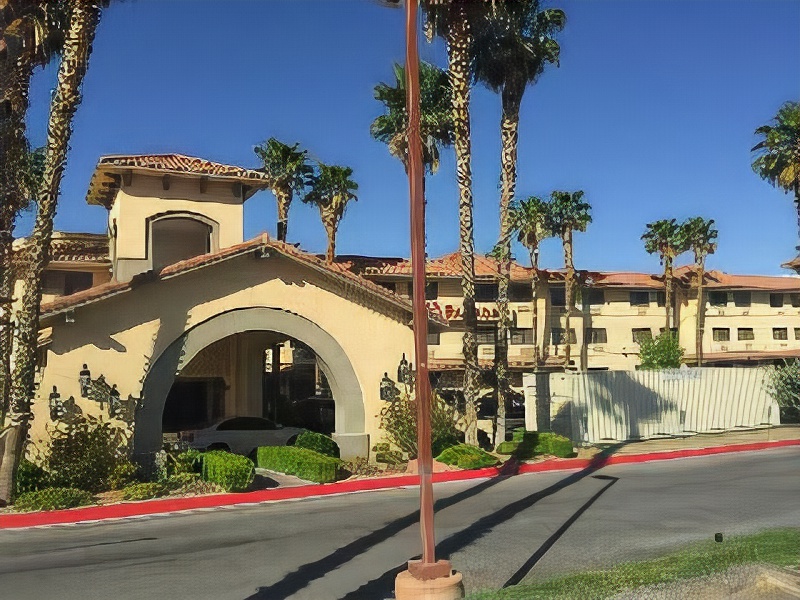 Ramada by Wyndham Barstow