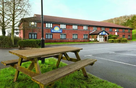 邁克爾伍德M5温德姆戴斯酒店