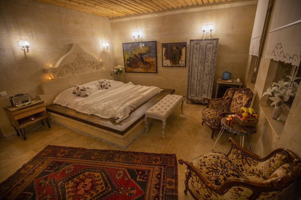 Karlık Cave Suite (Karlik Cave Suite)