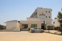 Bellapais Oasis Hotel Отели рядом с достопримечательностью «Аббатство Беллапаис»
