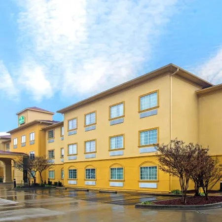 La Quinta Inn & Suites by Wyndham Fort Smith